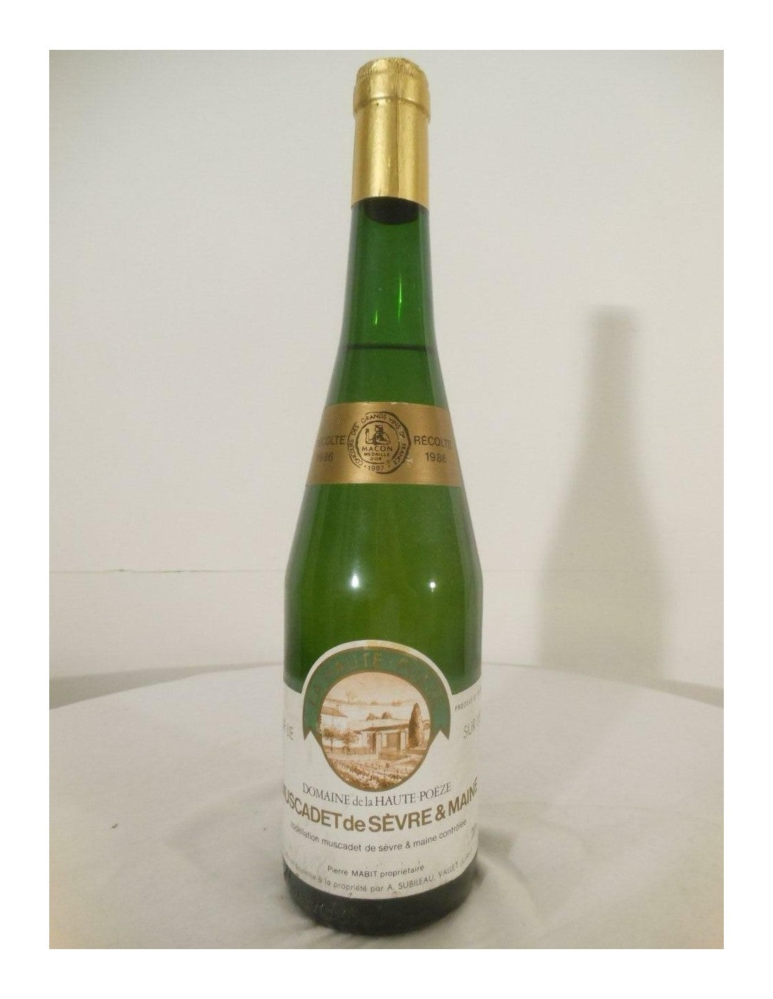 1986 - muscadet - domaine de la haute poeze - blanc - loire - nantais france - Just Wines 