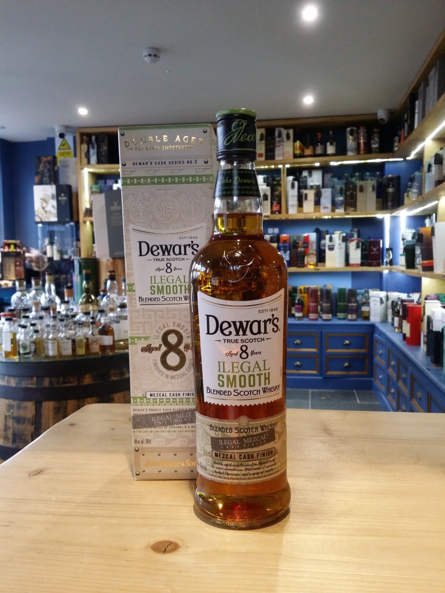 Dewars 8 ilegal smooth 70cl 40% - Just Wines 