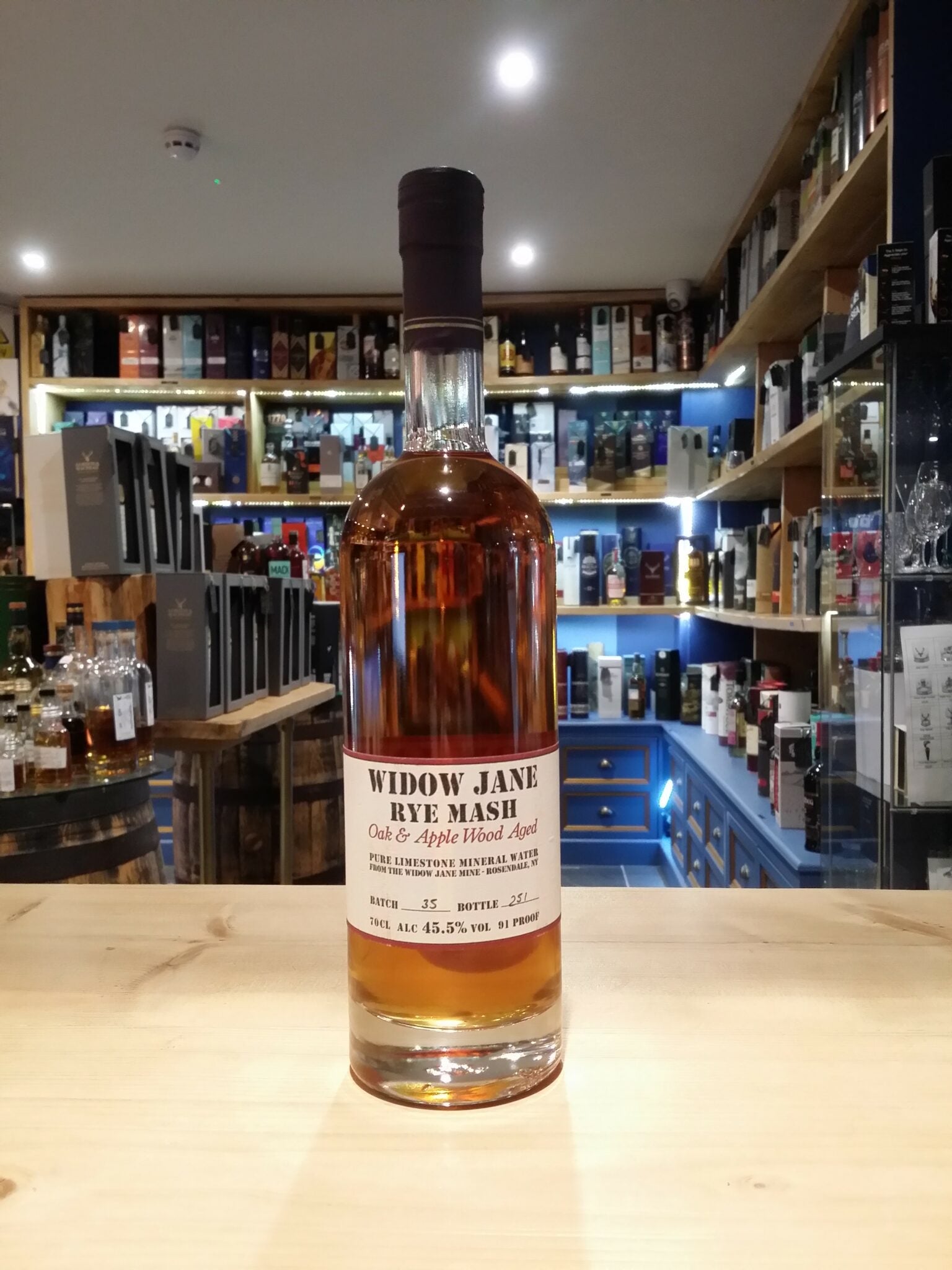 Widow Jane Rye Mash - Oak & Apple Wood Aged 45.5% 70cl - Just Wines 