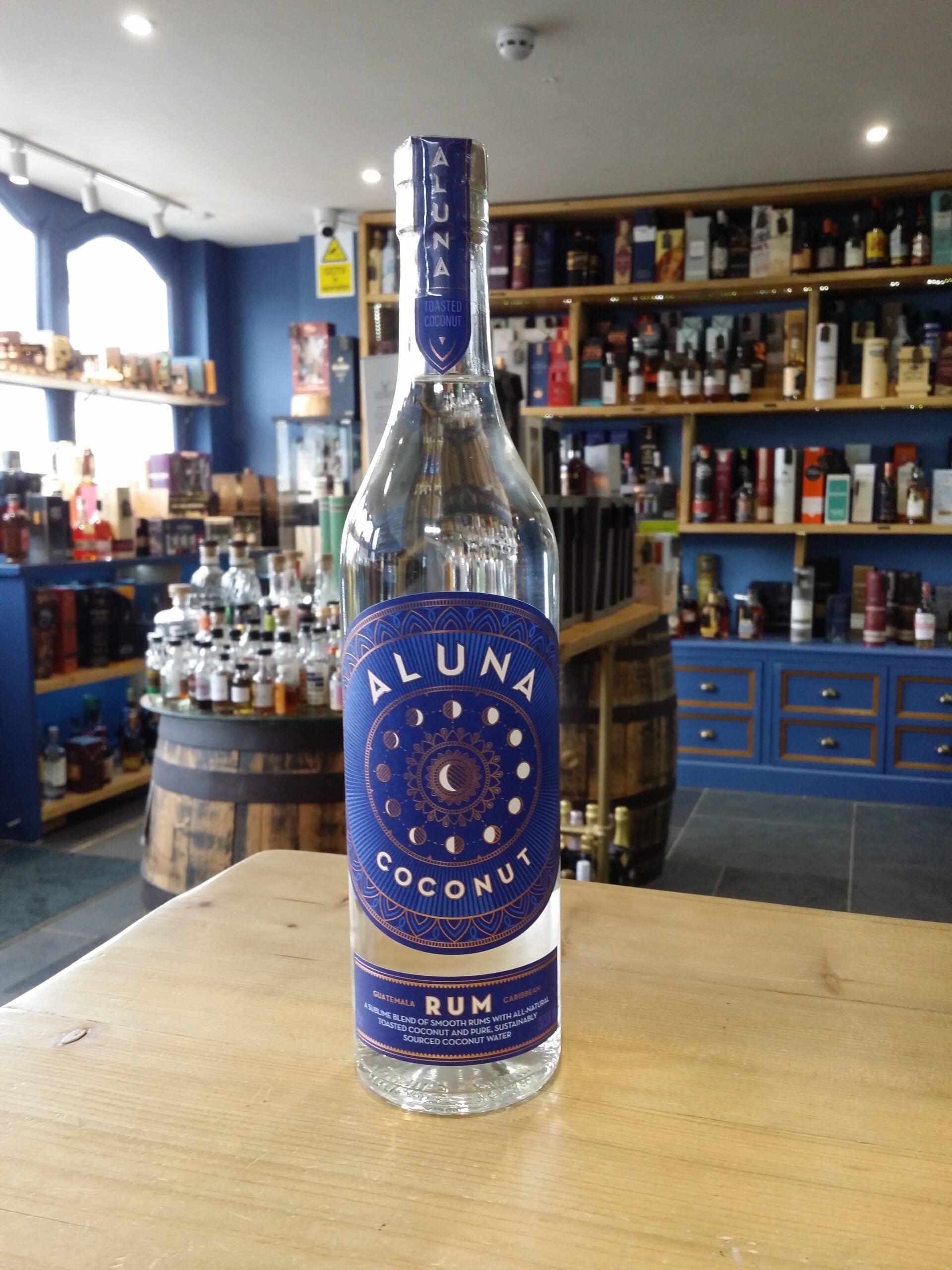 Aluna Toasted Coconut Rum 70cl 37.5% - Just Wines 