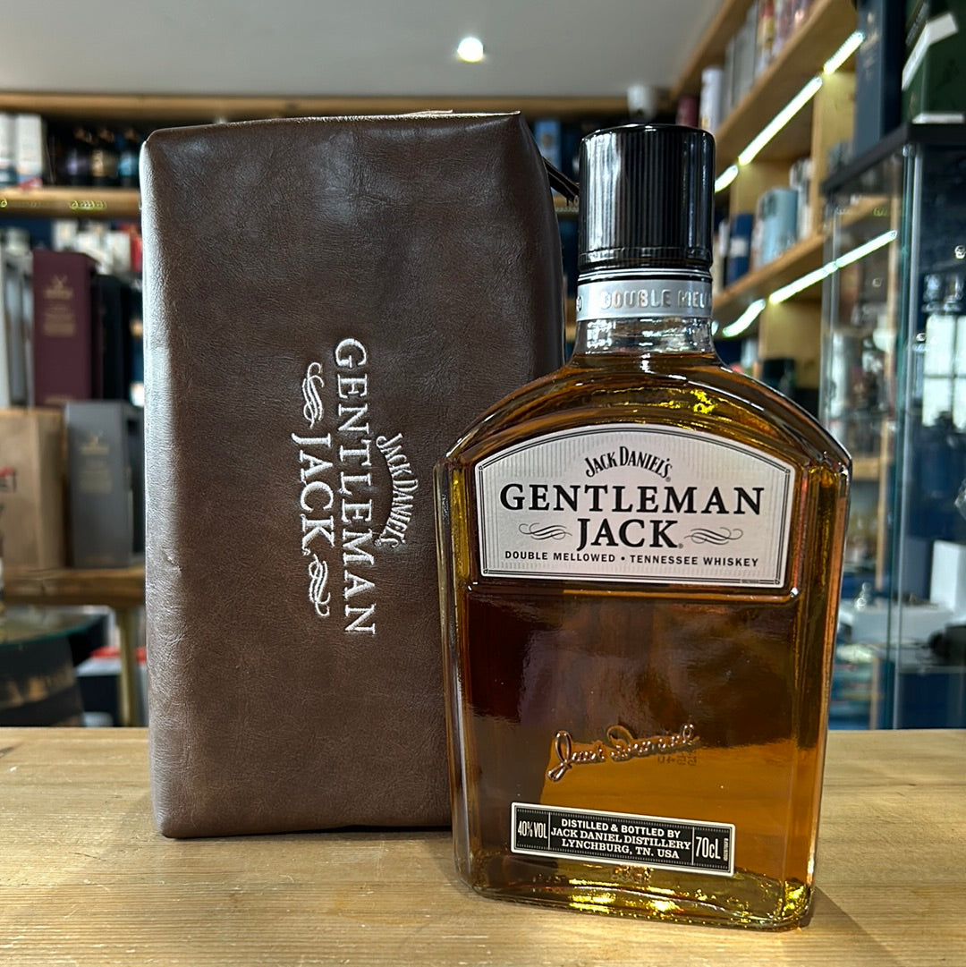 Gentleman Jack Bourbon & Wash Bag 70cl - Just Wines 