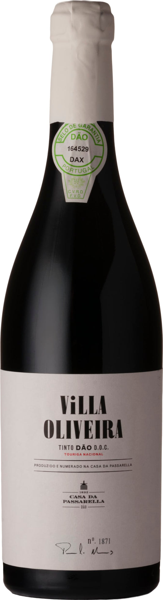 Casa da Passarella Villa Oliveira Touriga Nacional 2017 75cl - Buy Casa da Passarella Wines from GREAT WINES DIRECT wine shop