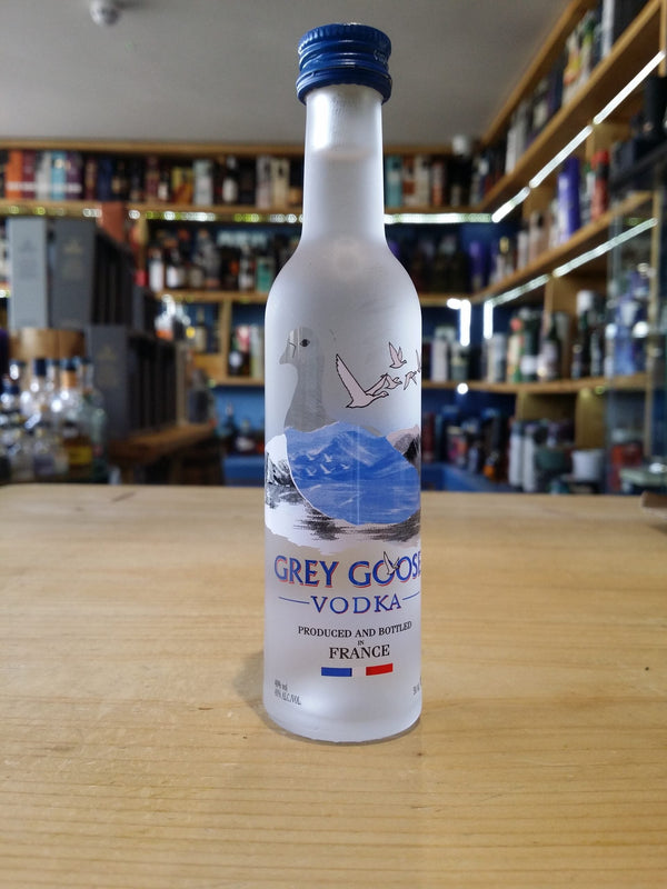 Grey Goose Vodka 40% 12x5cl - Just Wines 