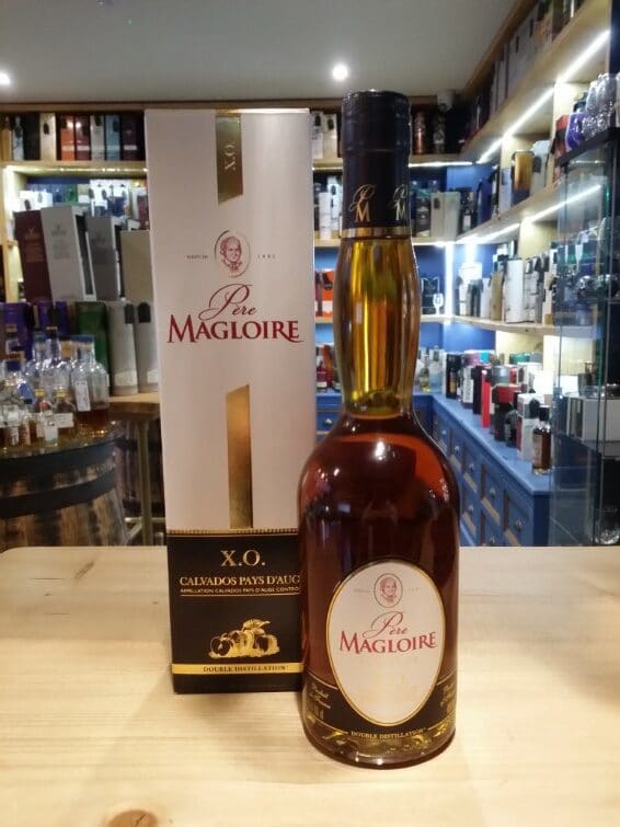 Pere Magloire Calvados XO 50cl 40.0% - Just Wines 