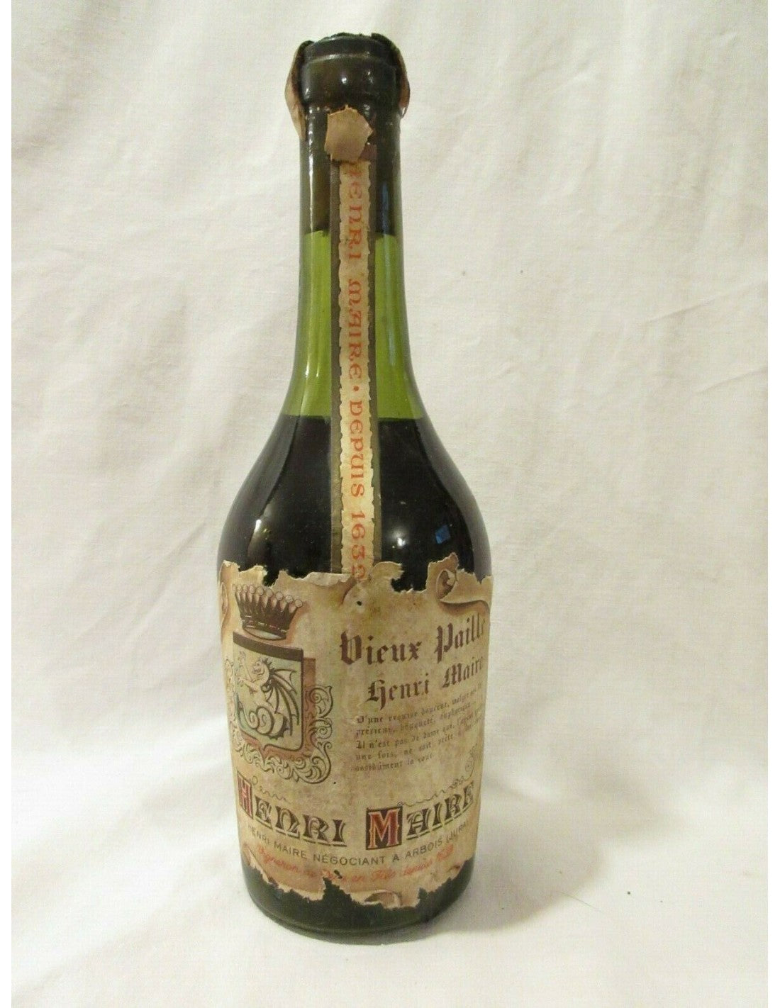 années 40 - jura - henri maire vieux paillé (b2, cire abîmée et cassée) 37,5 cl - liquoreux - jura - Just Wines 