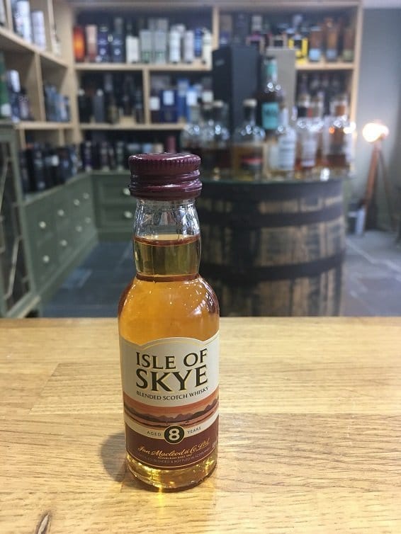 Isle of Skye 8 Year Old Blended Scotch Whisky 40% 12x5cl - Just Wines 