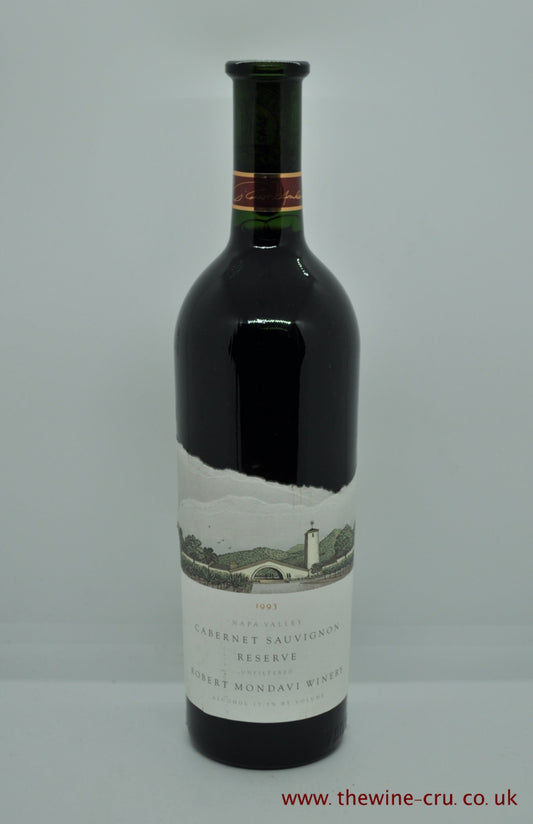 A bottle of 1993 vintage red wine. Mondavi Cabernet Sauvignon Reserve. USA California. The bottle is in good condition. Immediate delivery. Free local delivery. Gift wrapping available.